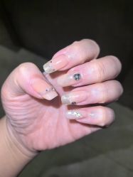 -小羽毛美甲美睫