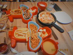 -必胜客(仲盛商城王安宇主题店)