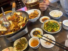 -富正毅三下锅·湘西韵味(天门山索道店)