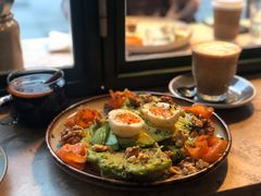 牛油果煮蛋吐司-RAC BAR(安福路店)