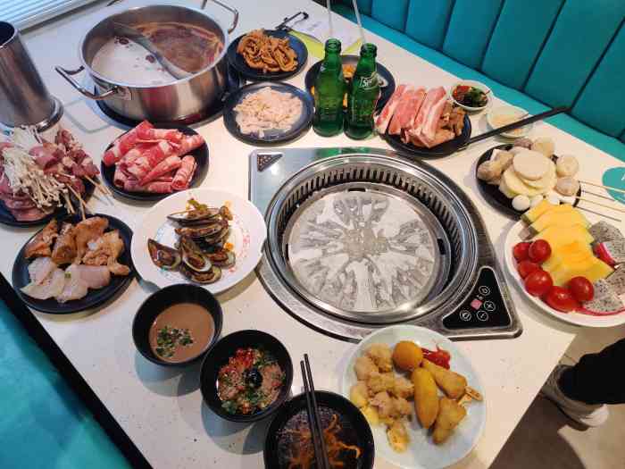 朝尚宫韩式自助烤肉火锅(华强北店)