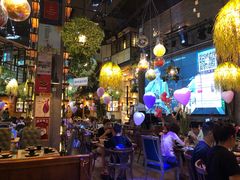 大堂-临界音乐酒馆·小龙虾·江湖菜(华熙LIVE·鱼洞店)