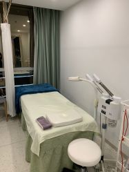 -苗方清颜·祛痘皮肤管理
