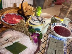 -山悦里 山野·鲜火锅(罗斯福广场店)