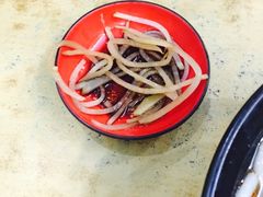 -丽虹云南过桥米线(兴工街店)