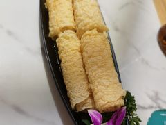 -六少·猪肚包鸡火锅(卓悦INTOWN店)