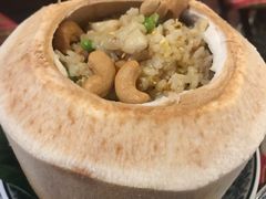 -卷心菜和避孕套餐厅(Pattaya)