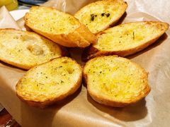 蒜香黄油法包-秀·爱尔兰餐吧(上海路店)