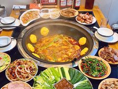 -炖四方东北铁锅炖·烧烤小龙虾(中豪国际店)