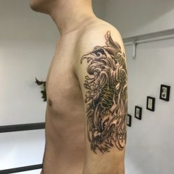 -蜉蝣刺青纹身定制