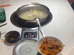 -喃喃椰·糟粕醋·椰子鸡火锅(七堡花园店)