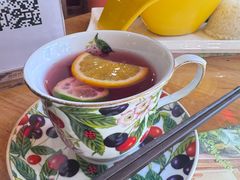 -月亮眼花园餐厅书吧酒吧