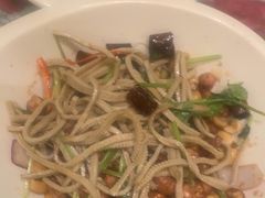 拌豆腐丝-管氏翅吧(国展店)