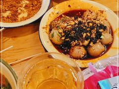 -拈签一笑黄牛肉辣卤串串
