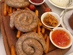 烤肠拼盘-莫斯科餐厅