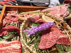 -山川小町·极番烧肉(新地假日广场店)