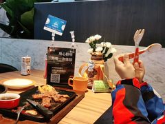 -必胜客(武汉欢乐谷店)