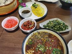 -玖鲜小笼(中山广场店)