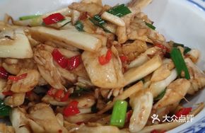 Pan-fried Lamb with Bamboo Shoots