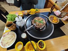 -银同牦牛肉火锅