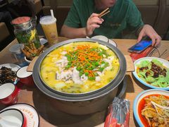 -山城外·非遗酸菜鱼(蜀都万达店)