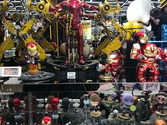 -泡泡玛特POPMART(侨福芳草地店)