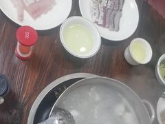 -正能量脆肉鲩火锅