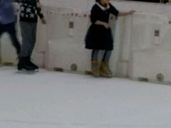-冰纷万象滑冰场(深圳万象城店)