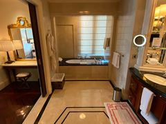 -广州富力丽思卡尔顿酒店