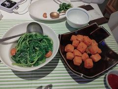 -桂满陇·手作小笼包&江南叫花鸡(中山公园店)