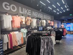 -SKECHERS 斯凯奇(上海国际时尚中心店)