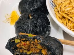 七品酱肉包-李与白包子铺(桐梓林店)
