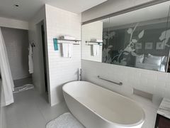 -郑州建业艾美酒店