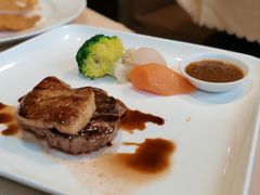 精选腓利牛排配鹅肝-德大西餐社(云南南路店)