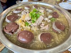 -红岩美食坊(伊春市伊春区)