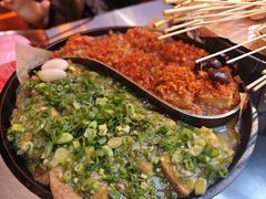 -何师烧烤Pro ·江湖川菜·小龙虾·精酿啤酒(太古里旗舰店)