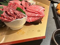 -铭牛烧肉·和牛海鲜自助(高新月牙湖店)
