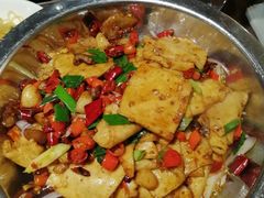 -东口码头·烧鸽子·鱼头泡饼·地方菜(金鹰悦城店)