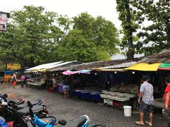 -拉威海鲜市场
