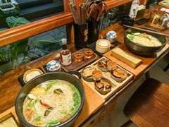 -银米·云南传统过桥米线(双廊黑金冠店)