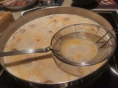 -尚尚仙·酸汤猪手·猪肚鸡火锅(华联万柳购物中心店)