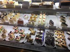 -樱花糕坊(凯德广场店)