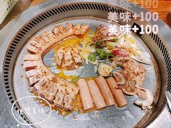 招牌厚切猪五花-三肥两瘦烤肉(鹿城店)