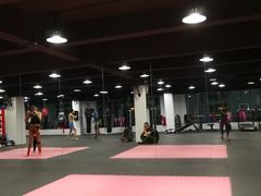 -FIGHTMAN格斗俱乐部(长宁临空店)