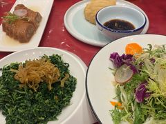 -侬佳蒸菜馆(听潮店)