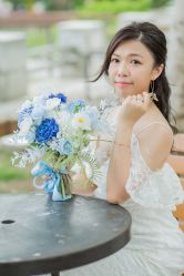 -现代经典婚纱摄影
