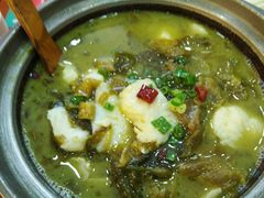 -周鱼小馆石锅酸菜鱼(活力汇店)