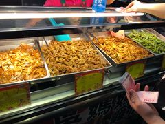 -六合夜市