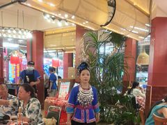 -刘姐啤酒鱼民族演艺餐厅(西街总店)