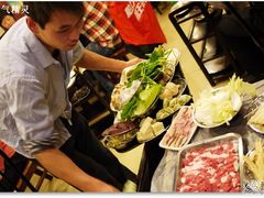 上菜-月圆火锅(宁海东路二店)
